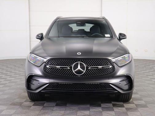 2026 Mercedes-Benz GLC 300 4MATIC