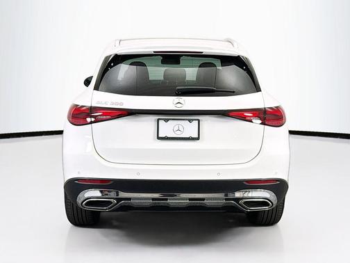 2026 Mercedes-Benz GLC 300 Base