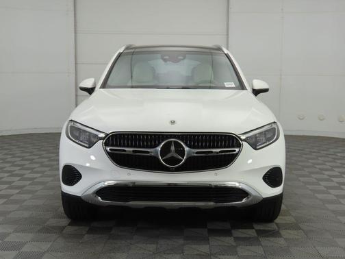 2026 Mercedes-Benz GLC 300 Base