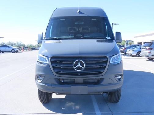 2025 Mercedes-Benz Sprinter 2500 High Roof