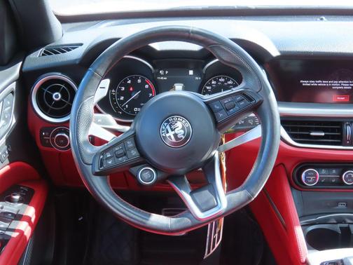 2021 Alfa Romeo Stelvio Ti Sport
