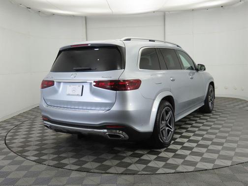 2025 Mercedes-Benz GLS 450 4MATIC