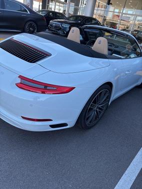 2017 Porsche 911 Carrera GTS