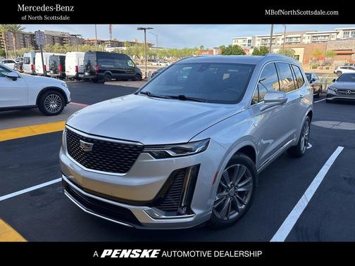 Radiant Silver Metallic 2020 Cadillac XT6 Premium Luxury FWD