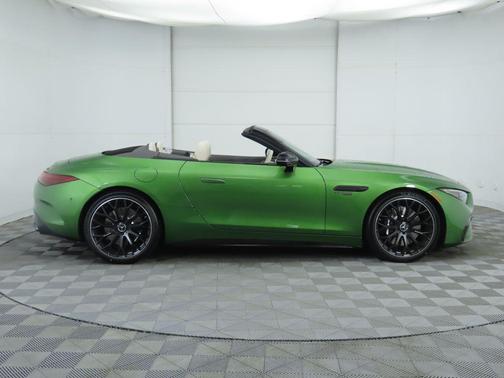 2026 Mercedes-Benz AMG SL 63 Base