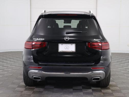 2025 Mercedes-Benz GLB 250 4MATIC