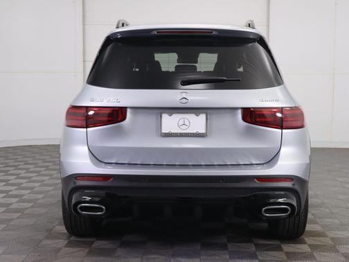 2026 Mercedes-Benz GLB 250 4MATIC