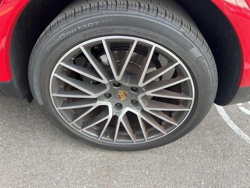 2021 Porsche Cayenne Cayenne