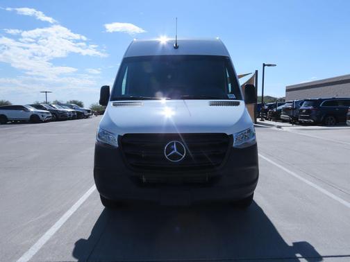 2025 Mercedes-Benz Sprinter 2500 Standard Roof