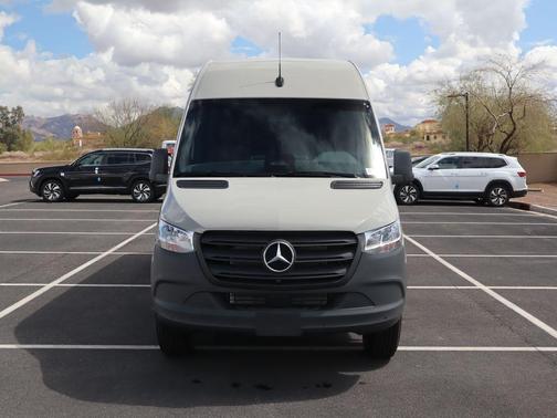 2025 Mercedes-Benz Sprinter 2500 High Roof