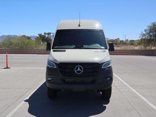 2025 Mercedes-Benz Sprinter 2500 High Roof