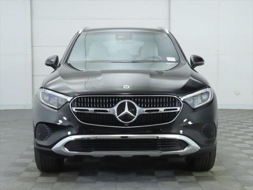 2026 Mercedes-Benz GLC 300 Base
