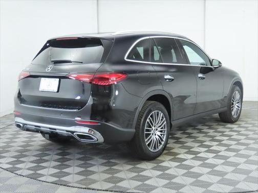 2026 Mercedes-Benz GLC 300 Base