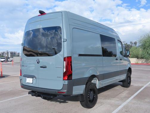 2026 Mercedes-Benz Sprinter 2500 Standard Roof