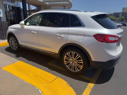 White Platinum Clearcoat Metallic 2017 Lincoln MKX Reserve