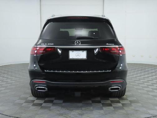 2026 Mercedes-Benz GLS 450 4MATIC