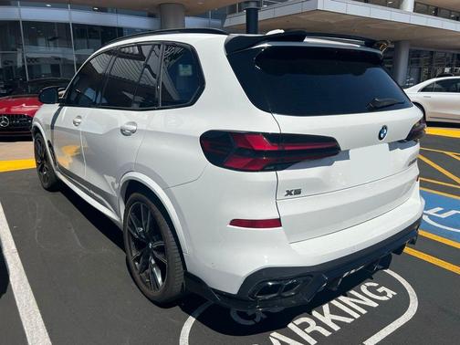 Alpine White 2024 BMW X5 M60i