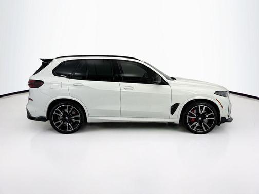 Alpine White 2024 BMW X5 M60i