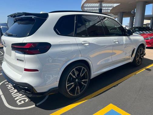 Alpine White 2024 BMW X5 M60i