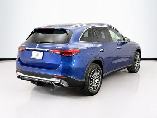 2026 Mercedes-Benz GLC 300 4MATIC