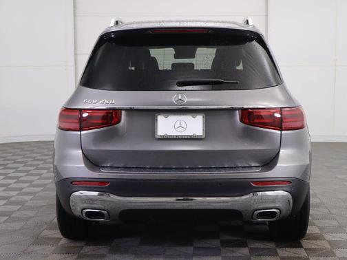 2026 Mercedes-Benz GLB 250 Base