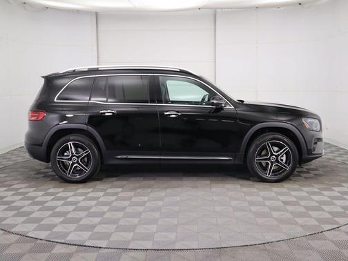 2026 Mercedes-Benz GLB 250 Base