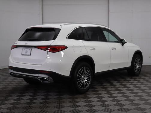 2025 Mercedes-Benz GLC 300 Base