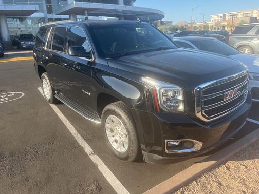 Onyx Black 2017 GMC Yukon SLE
