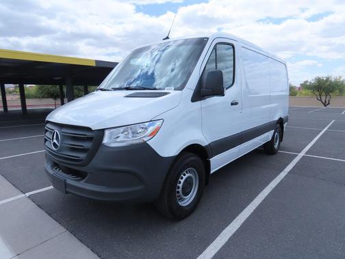 2025 Mercedes-Benz Sprinter 2500 Standard Roof