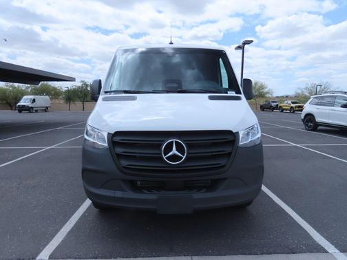 2025 Mercedes-Benz Sprinter 2500 Standard Roof