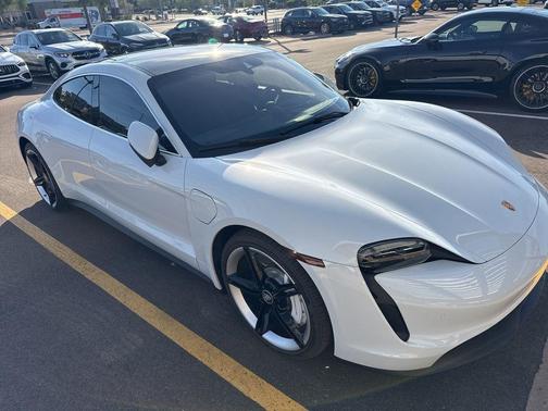 2022 Porsche Taycan 4S