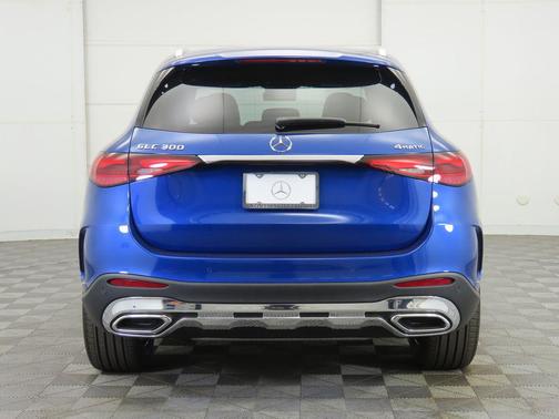 2025 Mercedes-Benz GLC 300 4MATIC