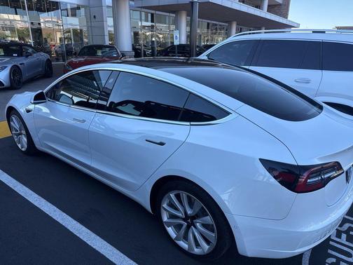 Pearl White Multi-Coat 2020 Tesla Model 3 Long Range