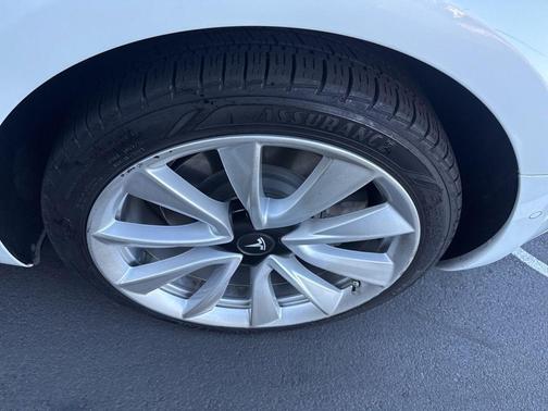 Pearl White Multi-Coat 2020 Tesla Model 3 Long Range