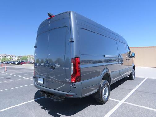 2026 Mercedes-Benz Sprinter 2500 Cargo 170 WB