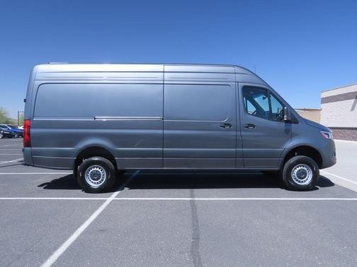 2026 Mercedes-Benz Sprinter 2500 Cargo 170 WB