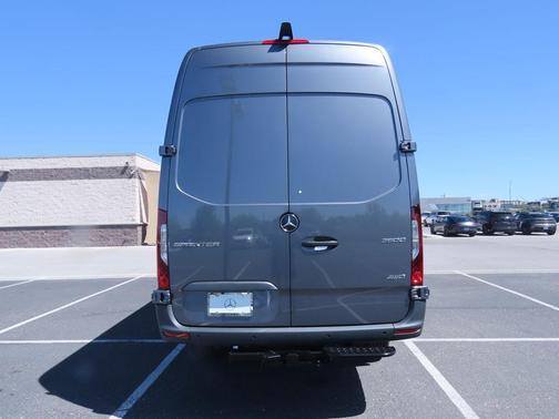 2026 Mercedes-Benz Sprinter 2500 Cargo 170 WB