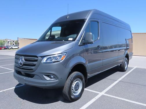 2026 Mercedes-Benz Sprinter 2500 Cargo 170 WB