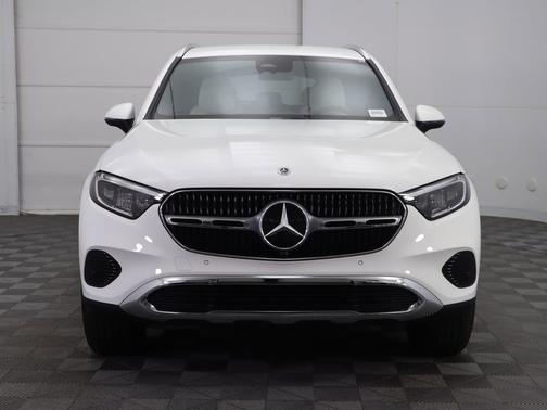 2025 Mercedes-Benz GLC 300 Base
