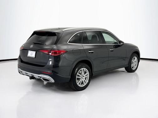 Graphite Grey Metallic 2026 Mercedes-Benz GLC 300 Base