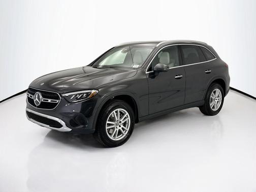 Graphite Grey Metallic 2026 Mercedes-Benz GLC 300 Base