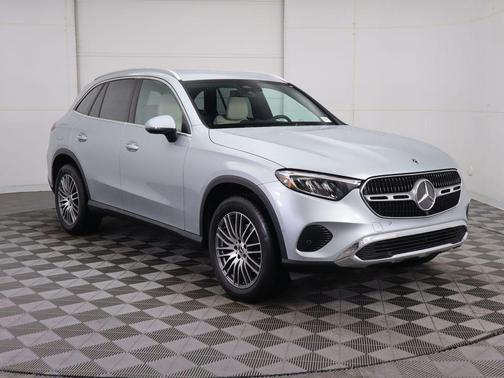 2026 Mercedes-Benz GLC 300 Base