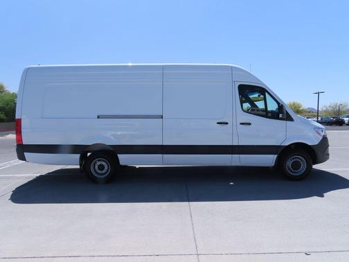 2025 Mercedes-Benz Sprinter 3500 High Roof