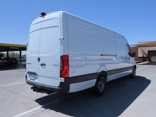2025 Mercedes-Benz Sprinter 3500 High Roof