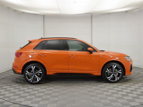 2024 Audi Q3 45 S line Premium Plus