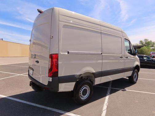 2026 Mercedes-Benz Sprinter 2500 Cargo 144 WB