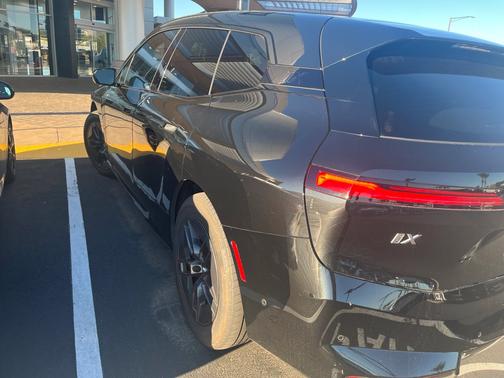 Black Sapphire Metallic 2026 BMW iX xDrive45