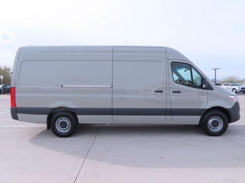 2025 Mercedes-Benz Sprinter 2500 High Roof