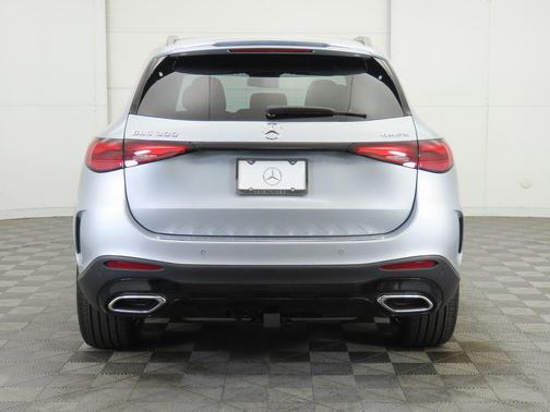 2026 Mercedes-Benz GLC 300 4MATIC