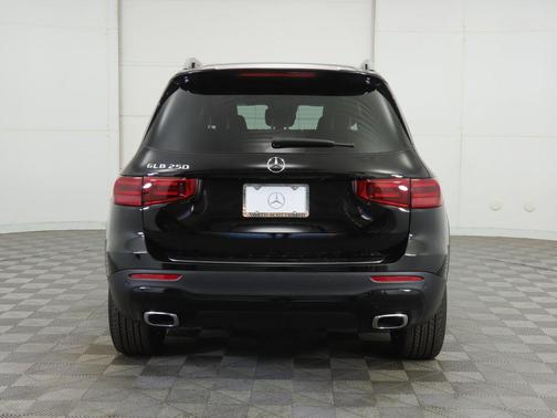 2026 Mercedes-Benz GLB 250 Base